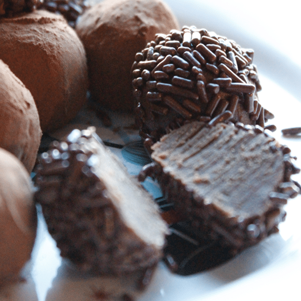 You are currently viewing Rum Balls with Chocolate