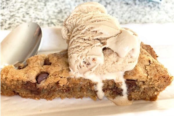 Skillet Chocolate Chip Cookie