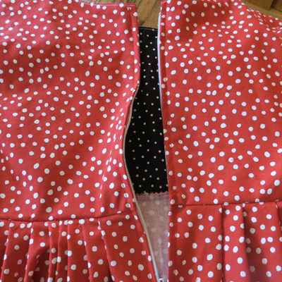 How to Sew a Zipper in a Dress Tutorial