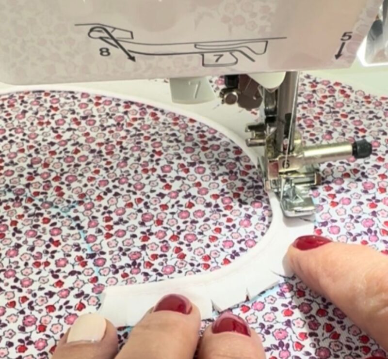 How to Sew a Child's Dress Collar with Piping 4 how to use a zipper foot with piping