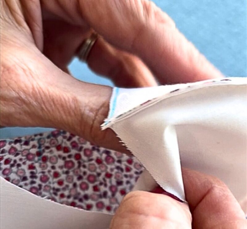 How to Sew a Child's Dress Collar with Piping 9